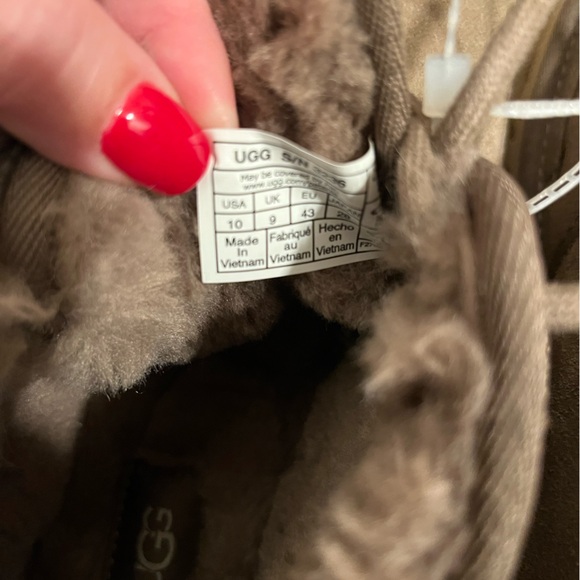 Men's Uggs Neumel Chukka Boots - Picture 7 of 7